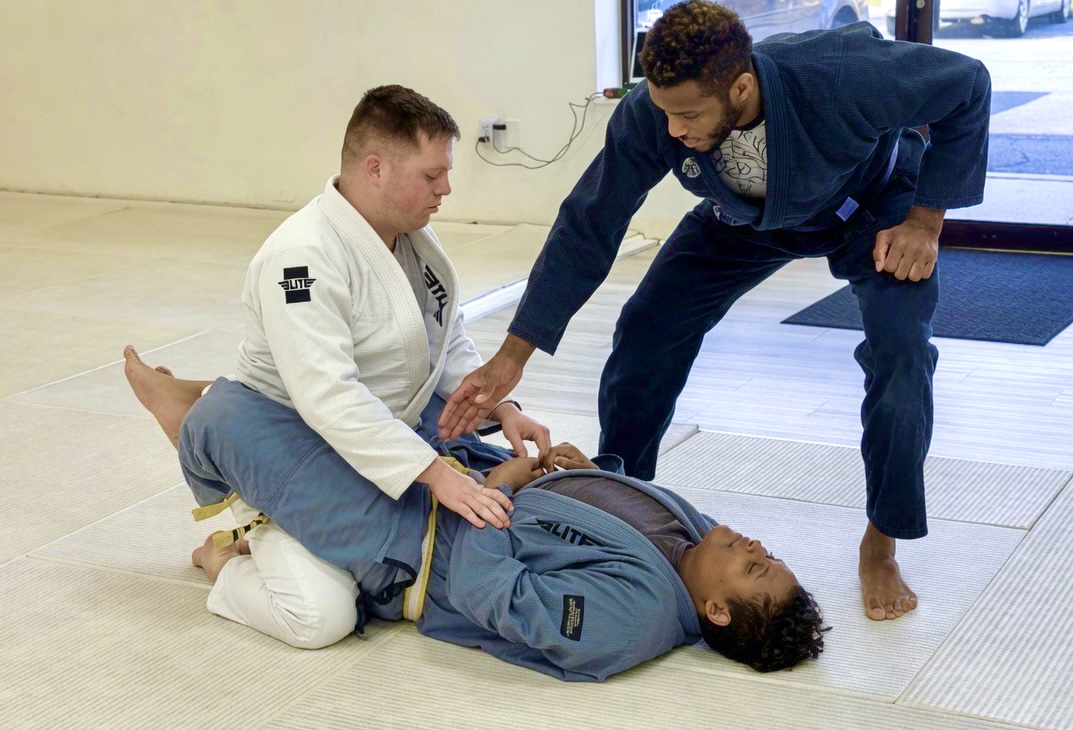 Adult BJJ Coaching and Positional Instruction in Harrisburg Adult Brazilian Jiu-Jitsu students receiving positional coaching at Deep Water BJJ in Harrisburg, PA.